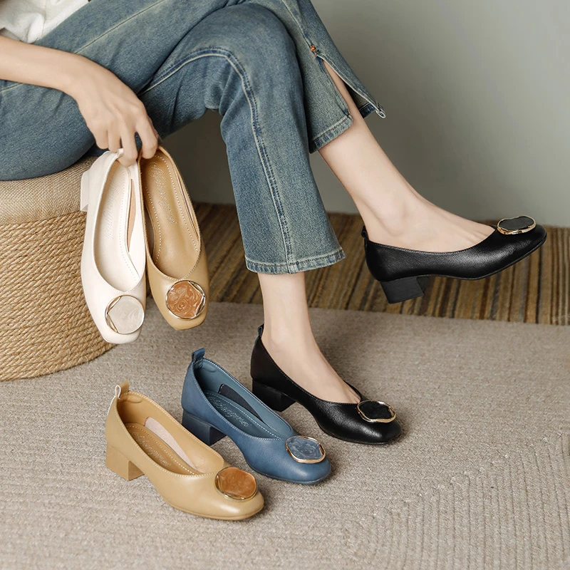 2024秋新款金属唬珀扣真皮鞋软底舒适中跟方头浅口百搭粗跟单鞋女