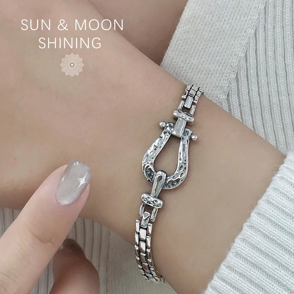 925银手链 马蹄肌理感表带女士手链小众轻奢银色高级感百搭手环