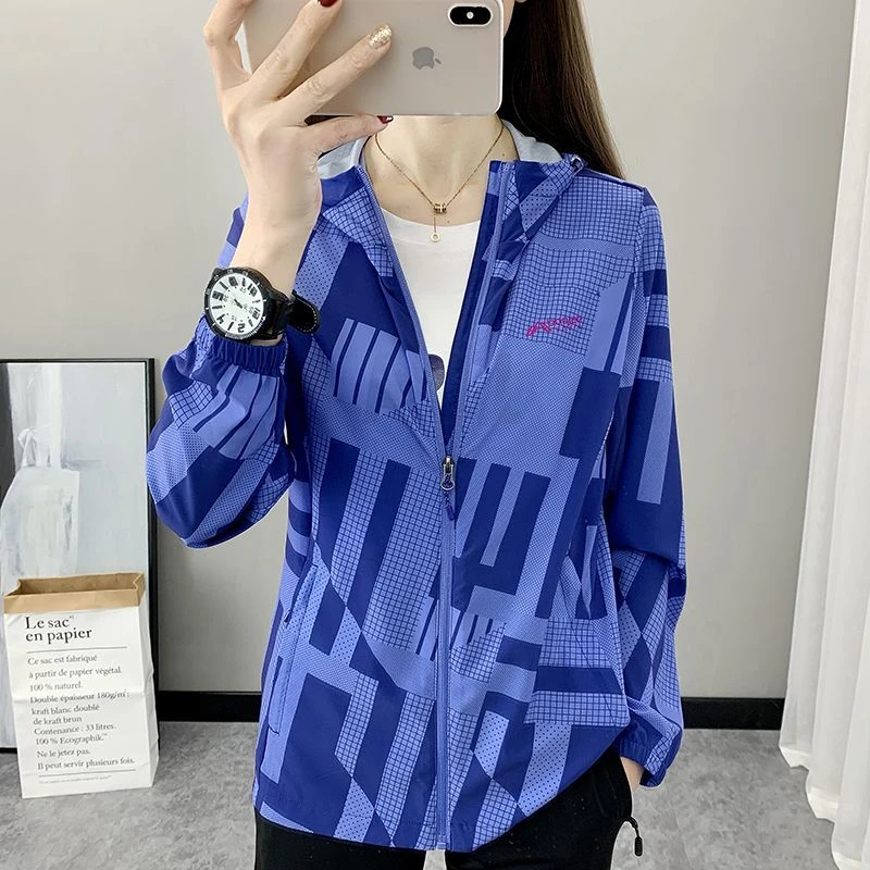 2K850户外运动防晒衣女夏季弹力透气防紫外线皮肤衣时尚迷彩风衣