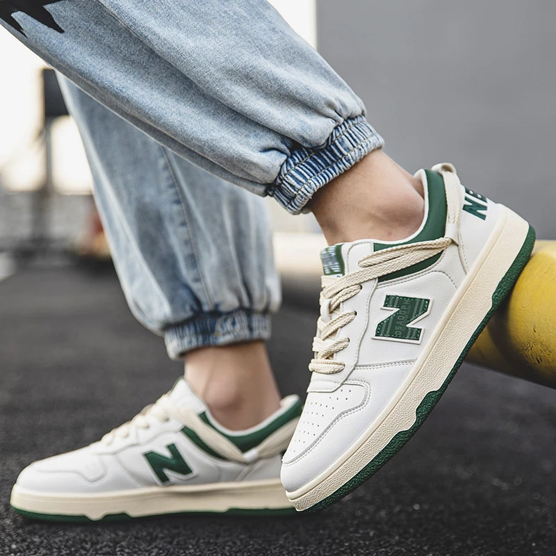 新百伦男板鞋女春秋冬学生小白鞋新款运动鞋低帮百搭情侣休闲鞋男