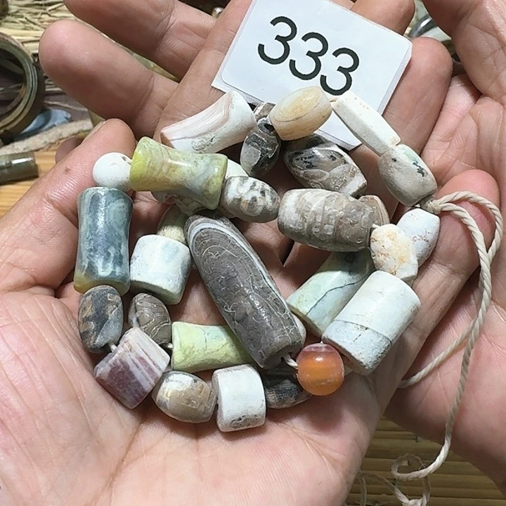 玛瑙/玉髓颈饰合金