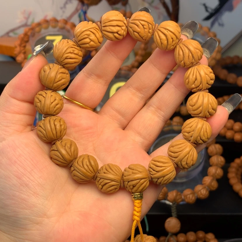 【闪购商品】桃核吊坠祥云1.6