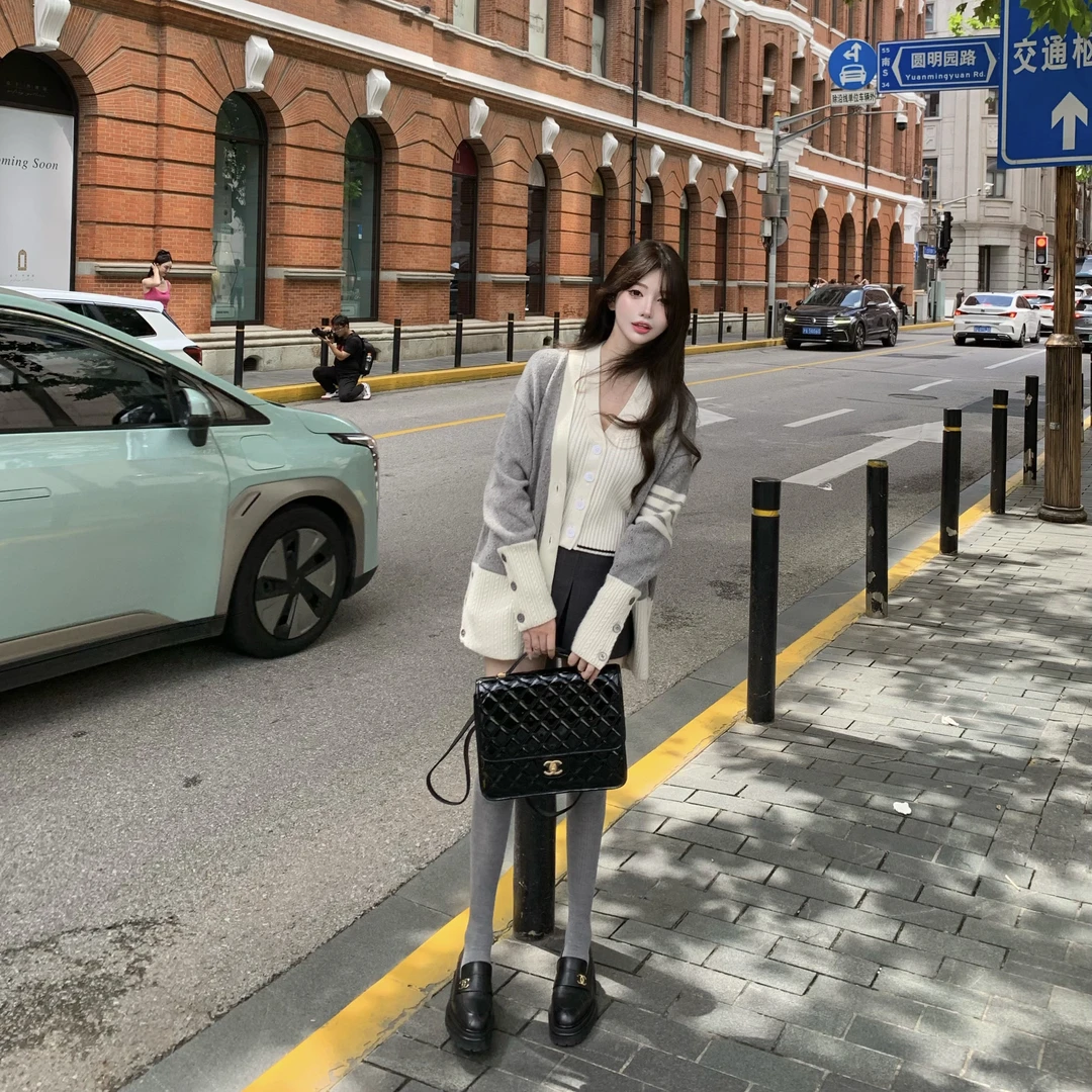 FBB limit秋季新款温柔毛衣开衫混纺拼接流光贝壳扣外套D241039R