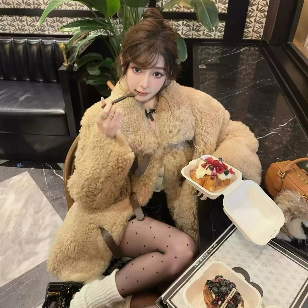 FBB limit秋季新款帅气土耳其进口芭莎皮毛一体绵羊皮扣D233761P