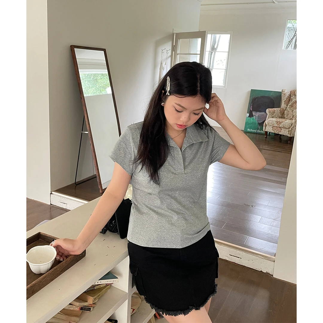 【现现专场】韩版V领纯色短袖t恤胖mm夏季薄款巨显瘦遮肉小众上衣