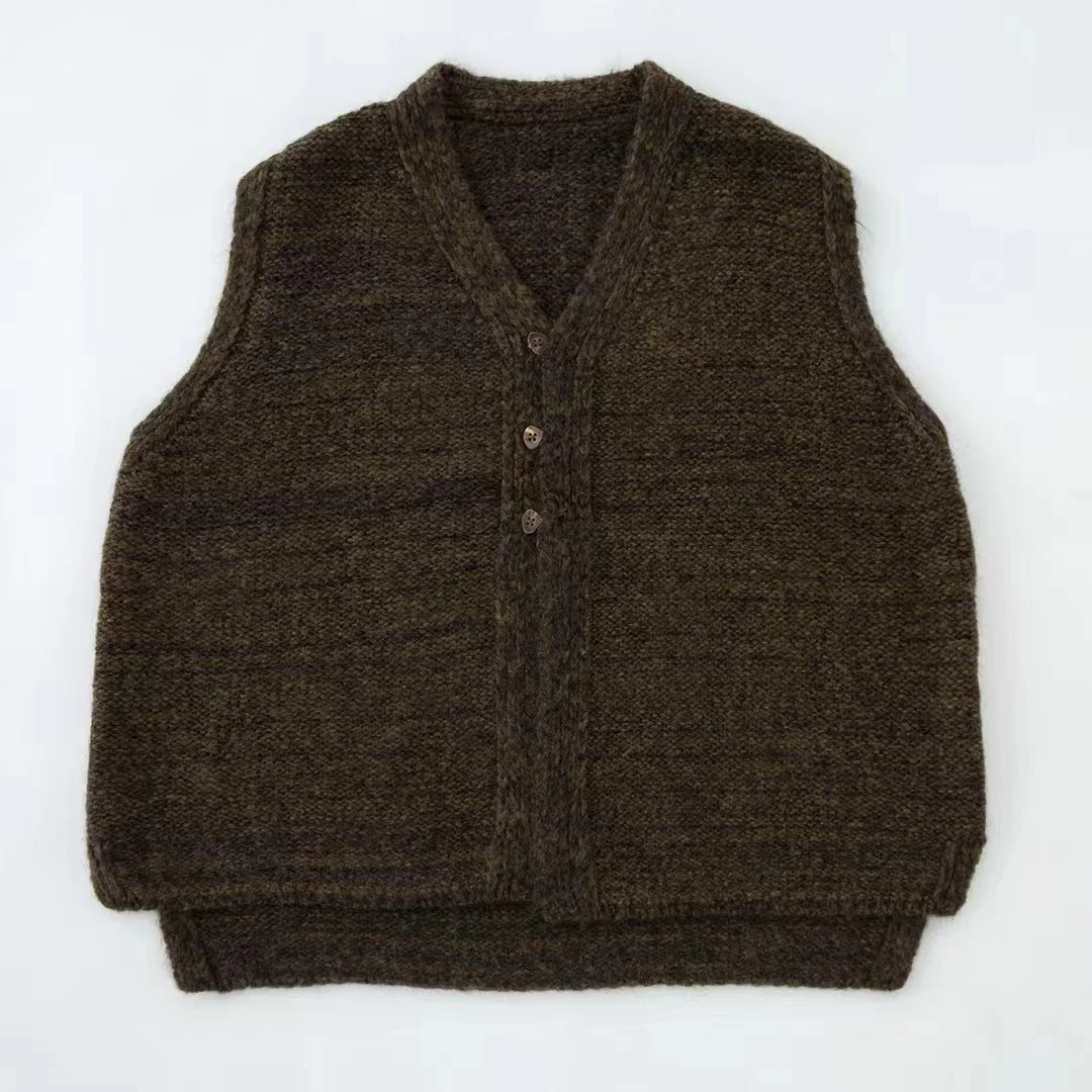 布衣分享 MJ2230 垒土秋冬休闲百搭不规则生机苔绿针织马甲背心