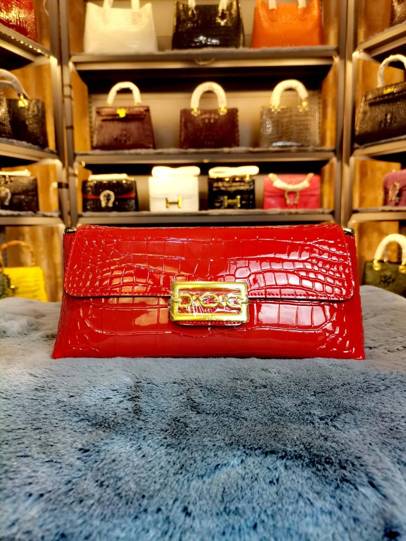 轻奢百搭时尚女士腋下斜跨手拎鳄鱼D法棍包