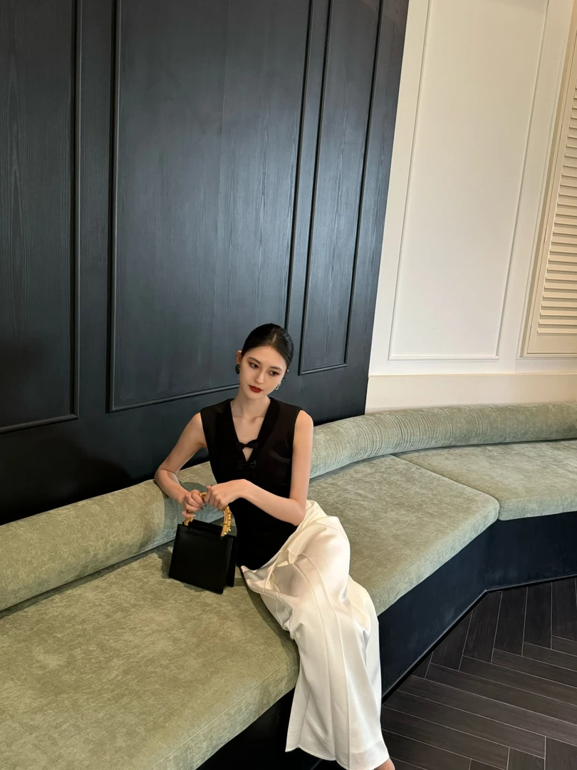 HEYI【南洋之夏】小众无袖气质高级感长裙蝴蝶结撞色拼接连衣裙