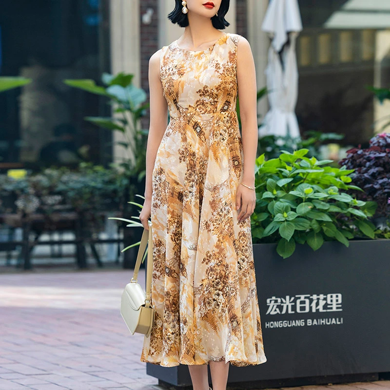 首尚格释春夏超显瘦连衣裙圆领复古印花修身显瘦中长款大摆裙子