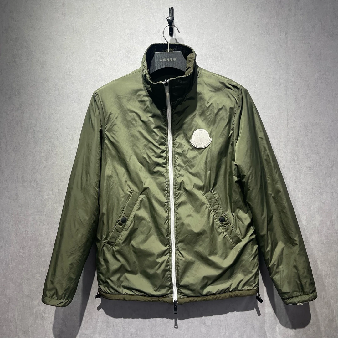 99新 MONCLER 盟可莱 迷彩双面穿棉服/L码/DY213706