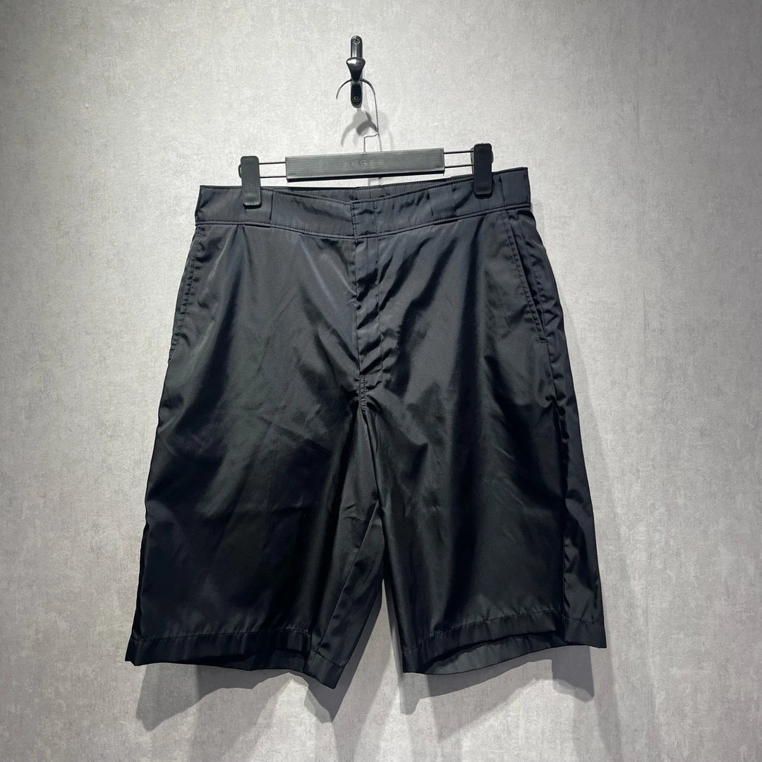 99新 Prada/普拉达 侧边倒三角徽标logo短裤/46码/98新/公价5666