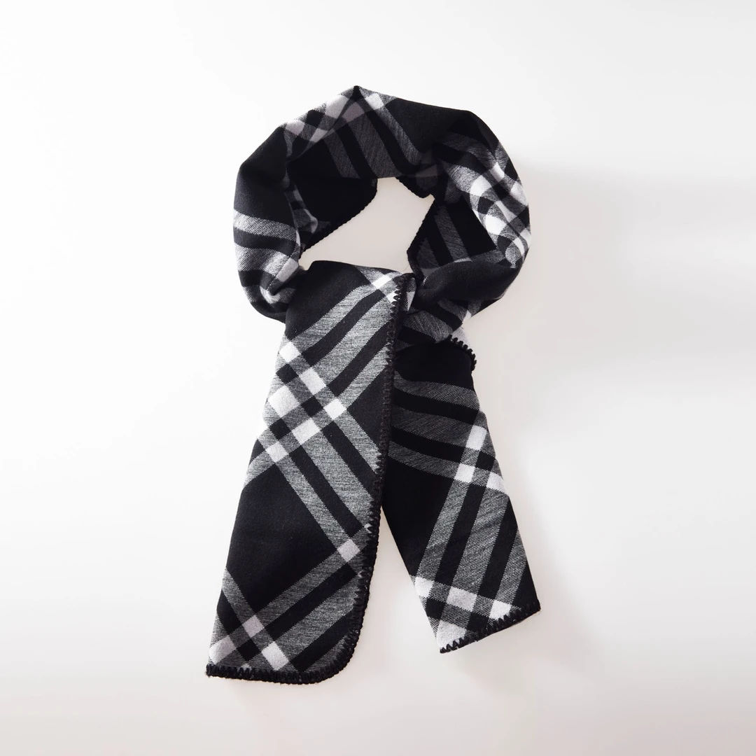【丫头baby专属】2024新款黑色格纹秋冬保暖百搭氛围感围巾YT24MW95