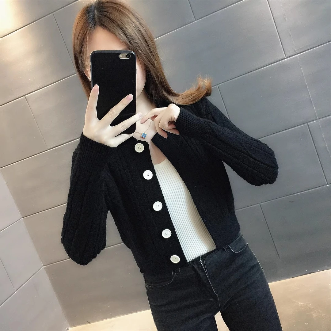 早秋装短款针织开衫女2025年新款时尚外搭小个子毛衣外套高腰上衣