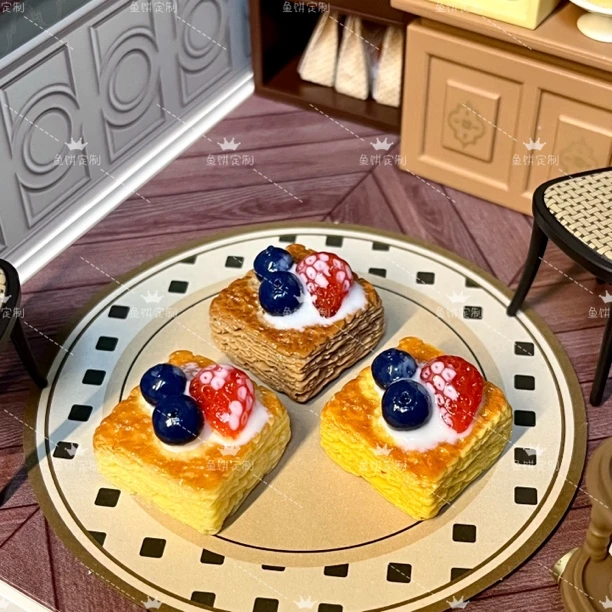 【鱼饼定制】莓莓千层酥 DIY定制款仿真食玩树脂饰品摆件