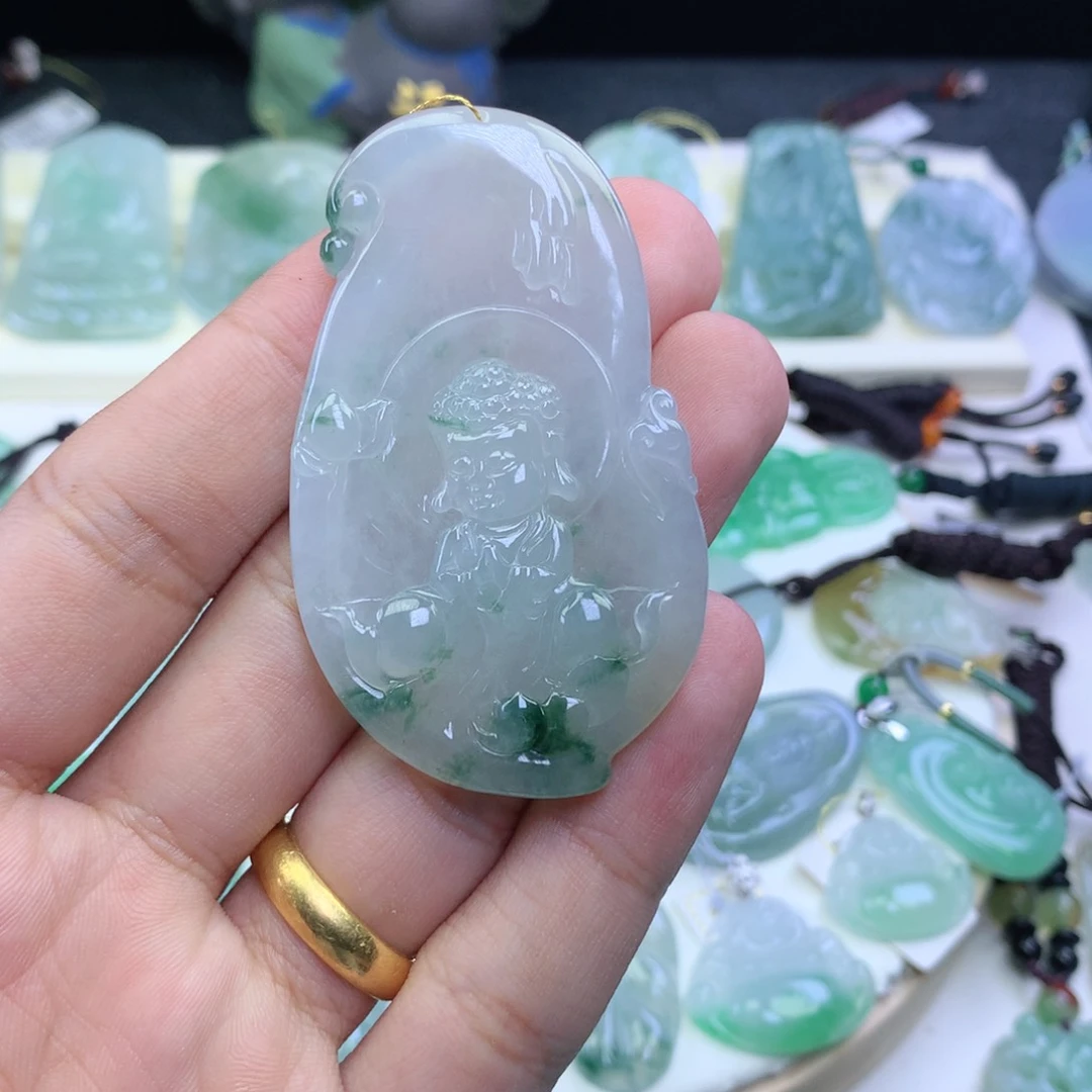 翡翠颈饰未镶嵌吊坠