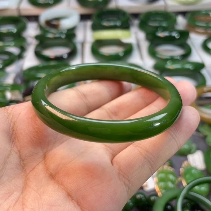 和田玉（碧玉）手镯未镶嵌