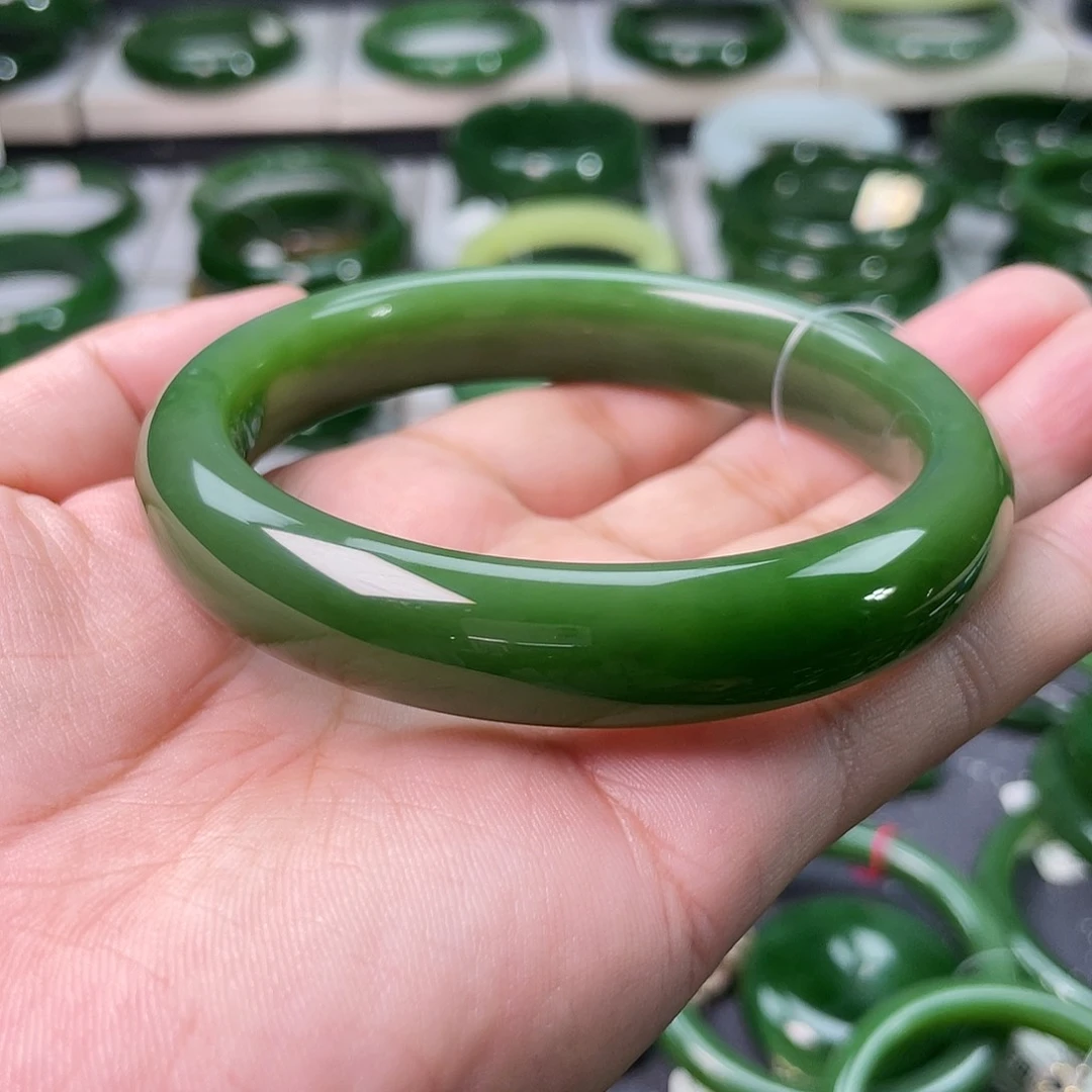 和田玉（碧玉）手镯未镶嵌