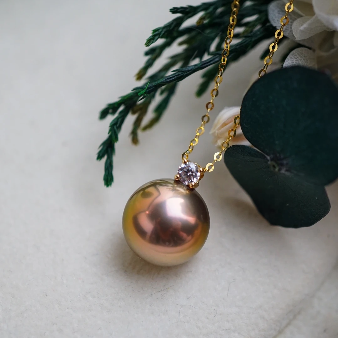 纳木措极光炫彩吊坠12-13mm（含18K金链）高贵气质