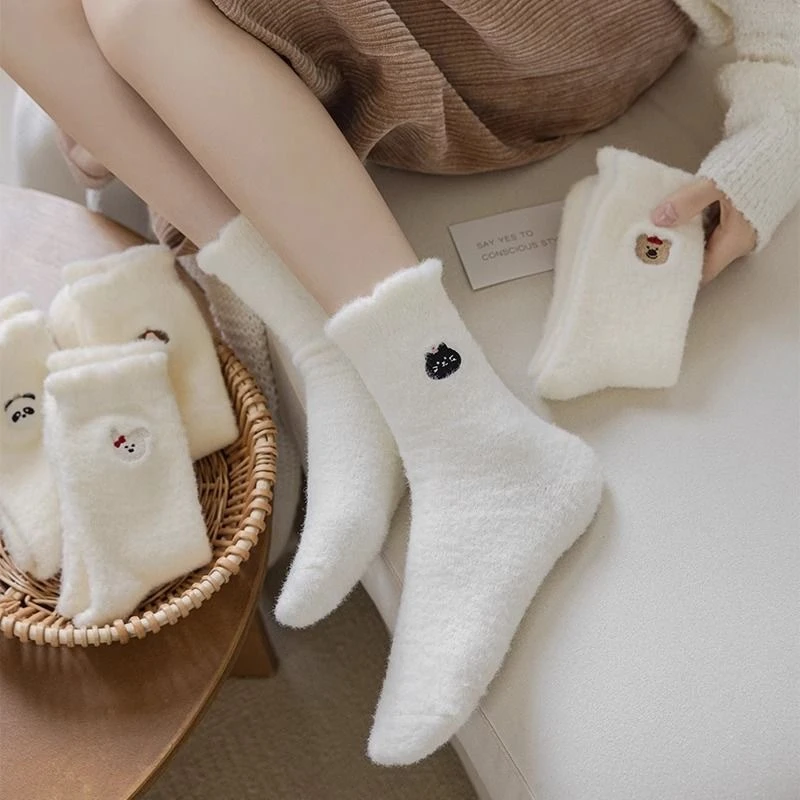 袜子女韩版中筒冬款毛绒绒加绒加厚保暖厚袜子ins运动袜女款