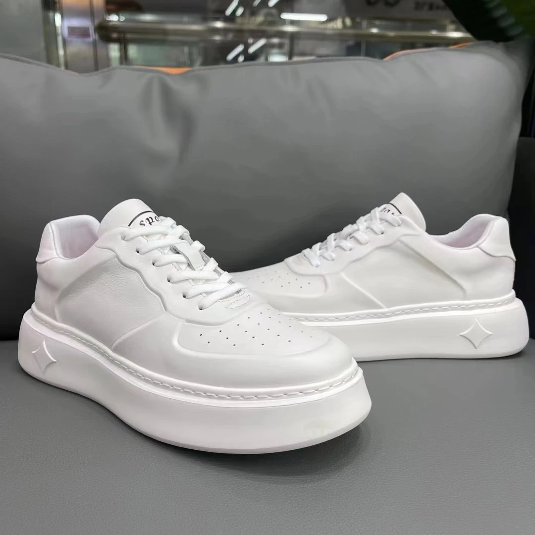 新款男士休闲百搭头层牛皮的橡胶发泡底的休闲皮鞋LE5252