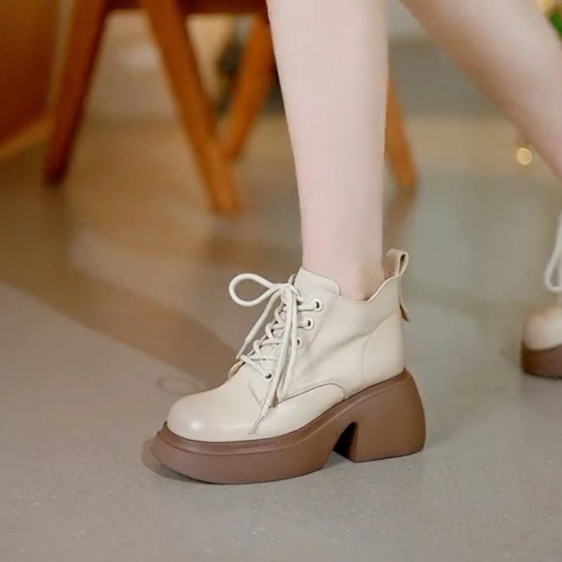 【断码清货】厚底圆头女士复古百搭马丁靴时尚系带粗跟短靴【莹美1】