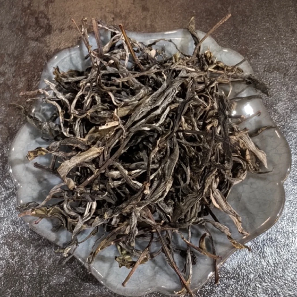 曾盛号【昔归】古树 2017年古树挑采  生茶50g 不配茶样