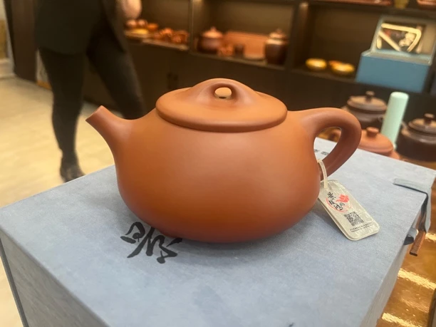 乡宁紫砂 景韵鸿鹄 红泥石瓢 高玉莲 单壶