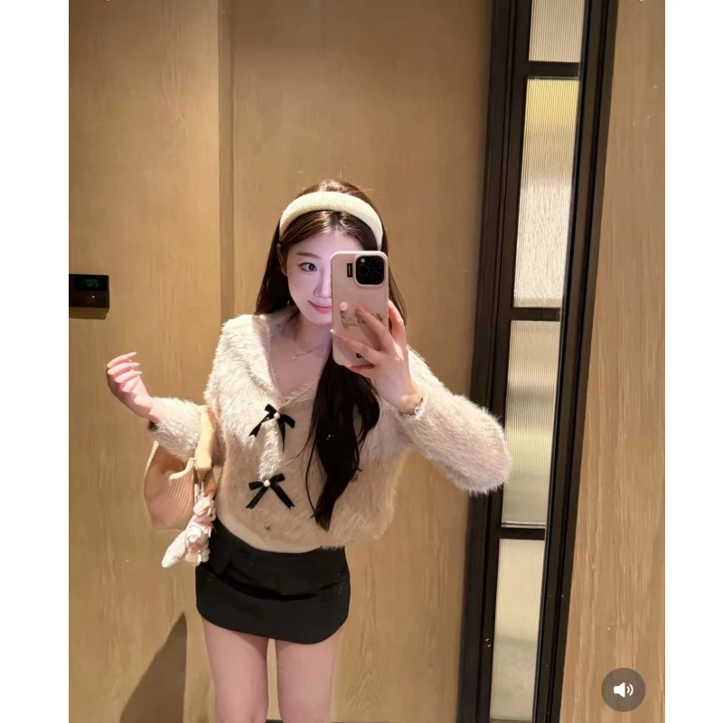 一只雪雪【画报女孩】新款秋季气质可爱毛绒绒甜美翻领显瘦上衣