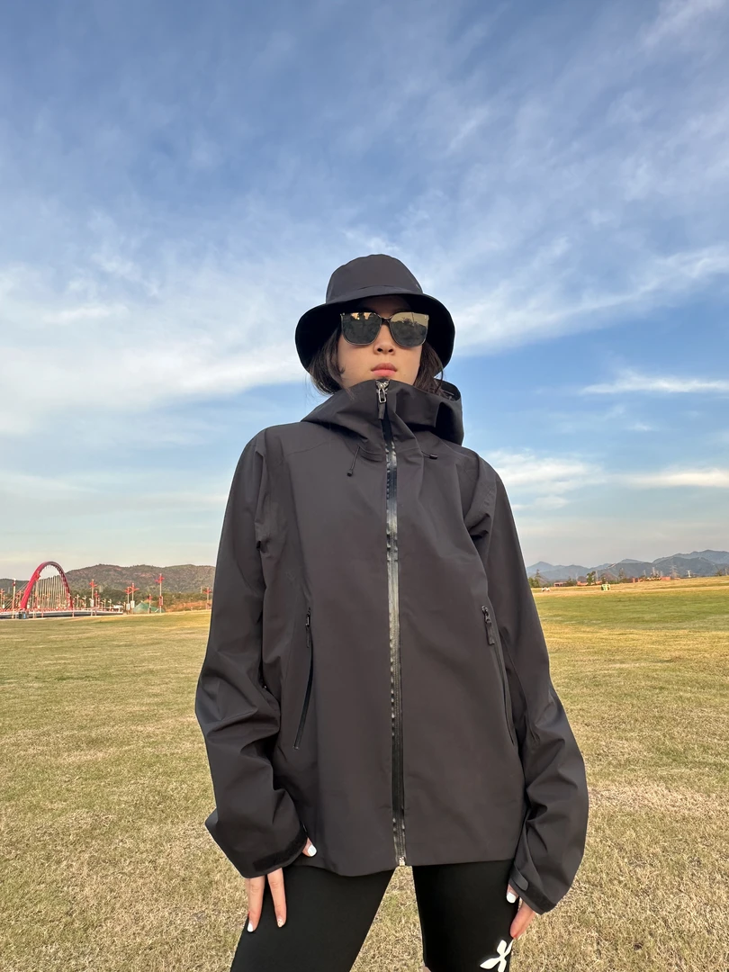 同款LT茑家硬壳登山防风防暴雨冲锋衣户外休闲连帽三层压胶男女款