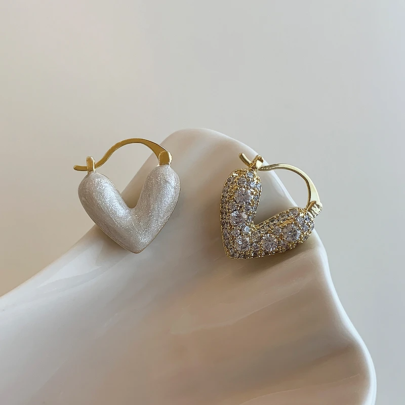 铜合金耳饰 法式双面爱心耳扣温柔高级感气质耳环独特耳钉30139