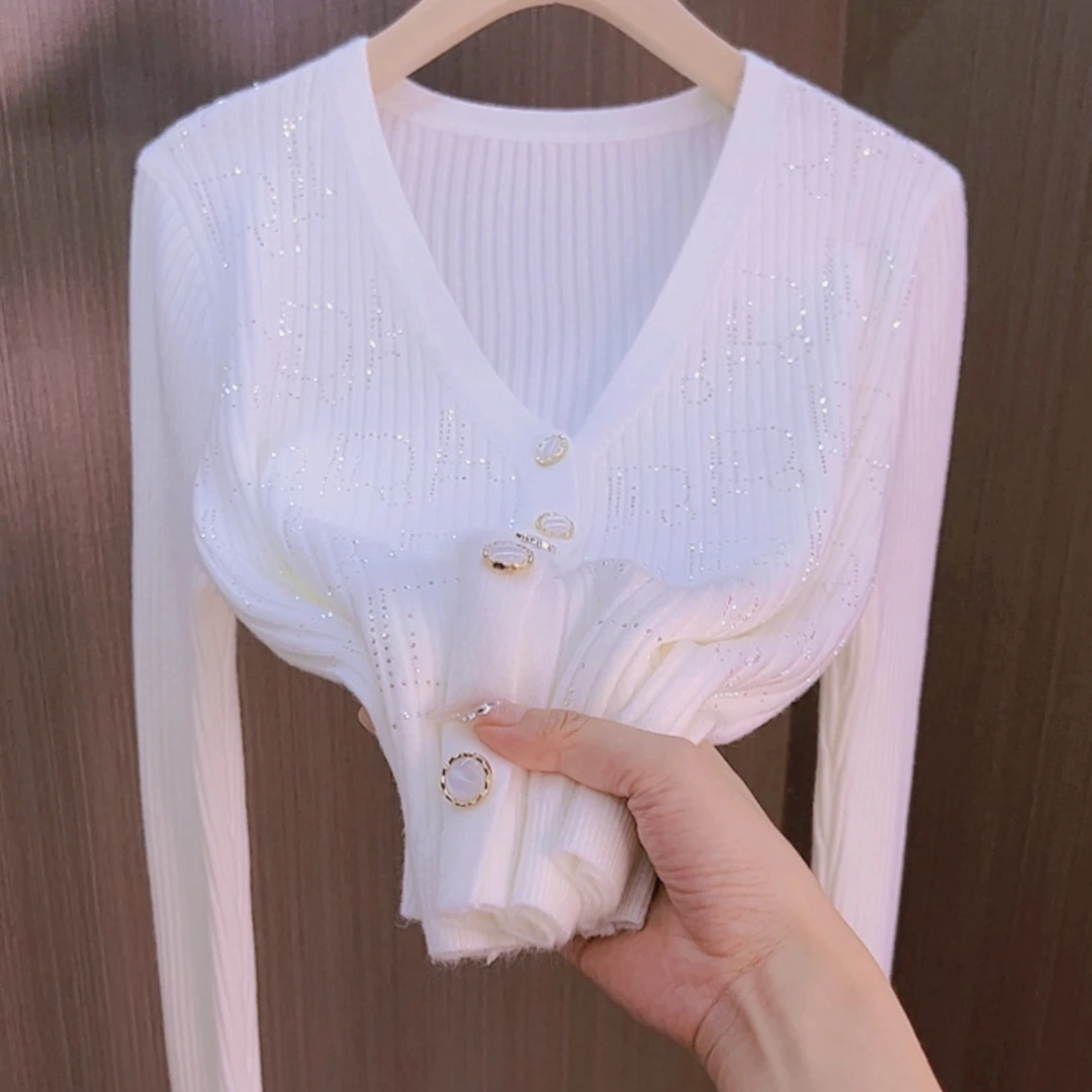 2024新款秋冬款烫钻针织V领开衫洋气时尚气质百搭设计感上衣显瘦