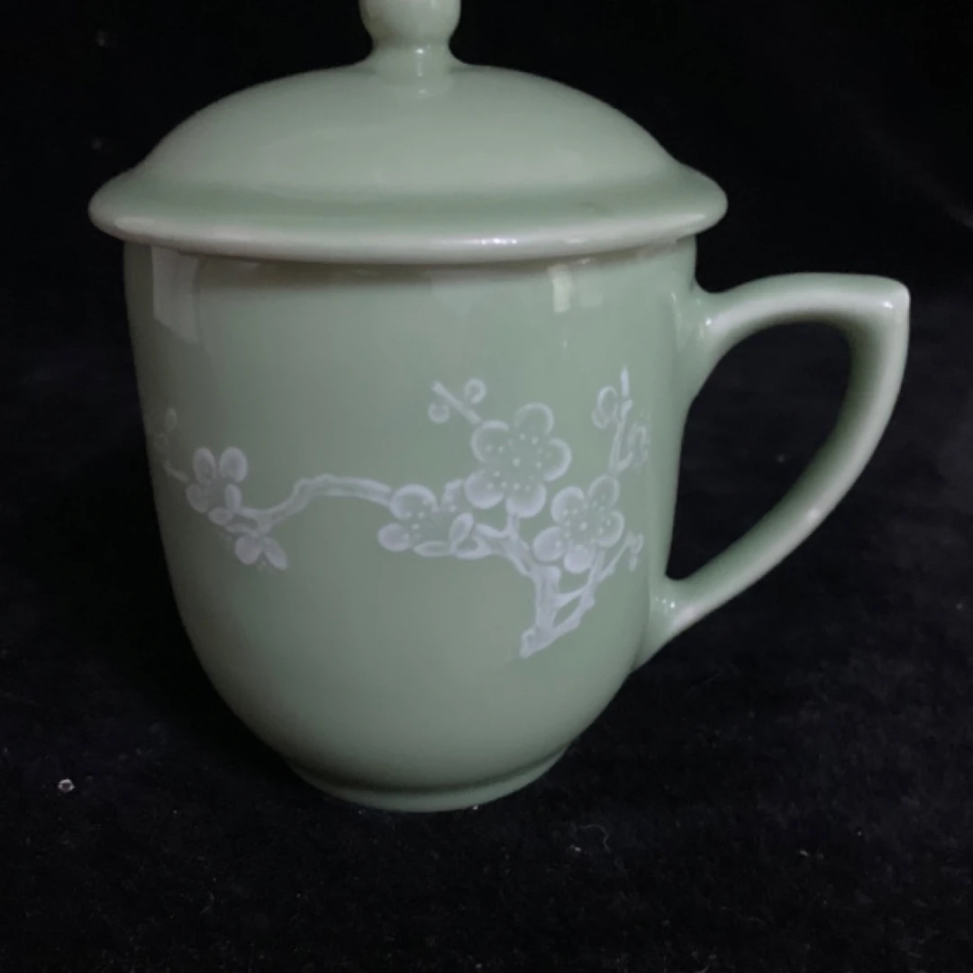 景德镇市建国瓷厂生产的办公杯