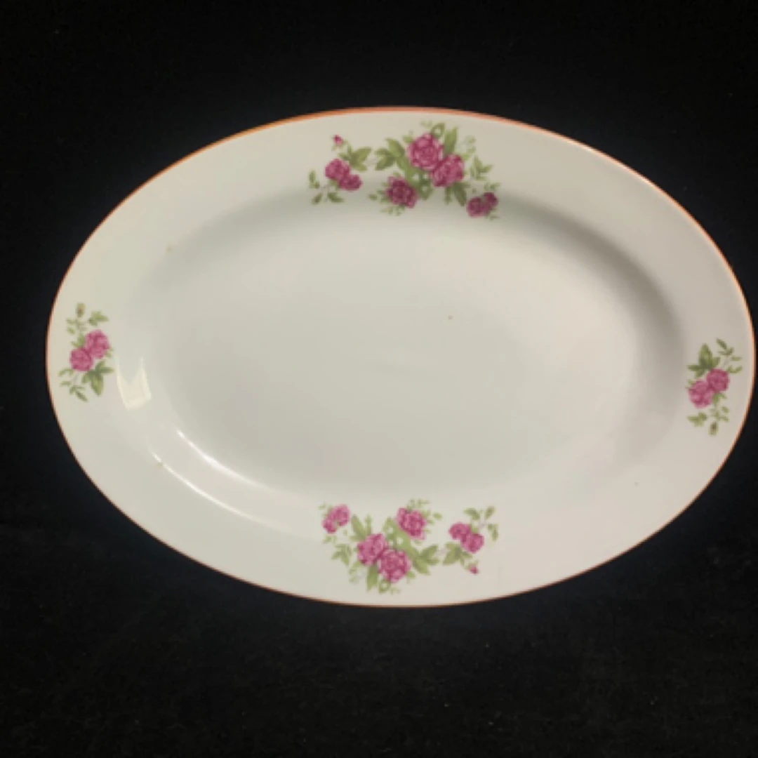 景德镇市东风瓷厂生产的35公分的大鱼盘