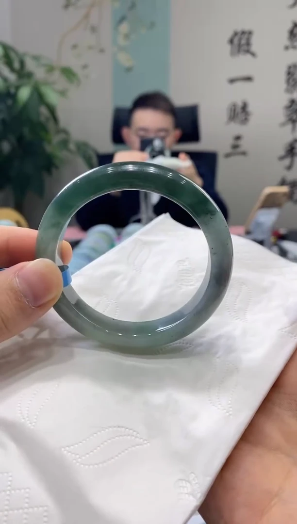 【闪购商品】翡翠手镯未镶嵌多人0007627