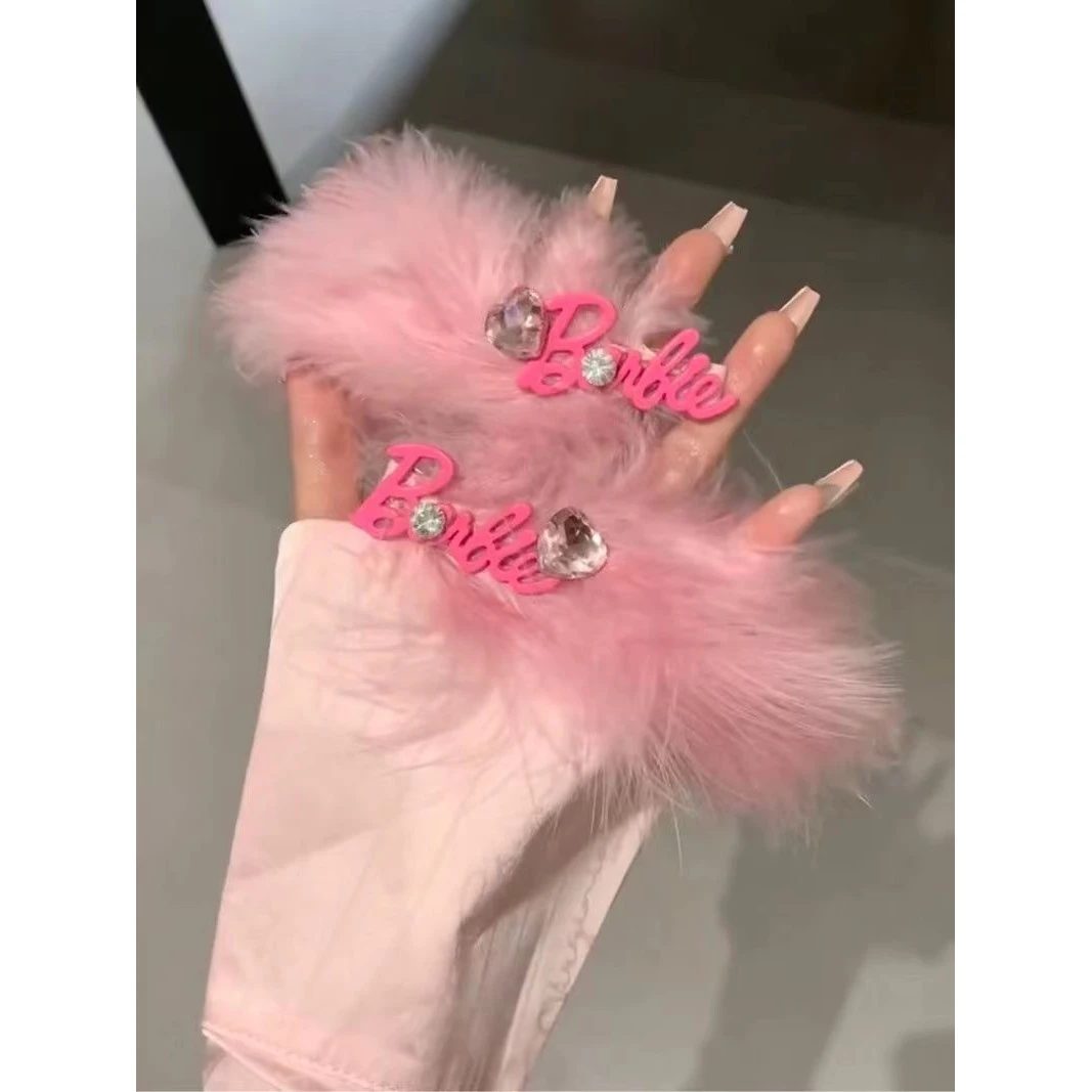 芭比粉爱心水钻羽毛发夹侧边夹洋气名媛风鸵鸟毛毛鸭嘴夹顶夹发卡