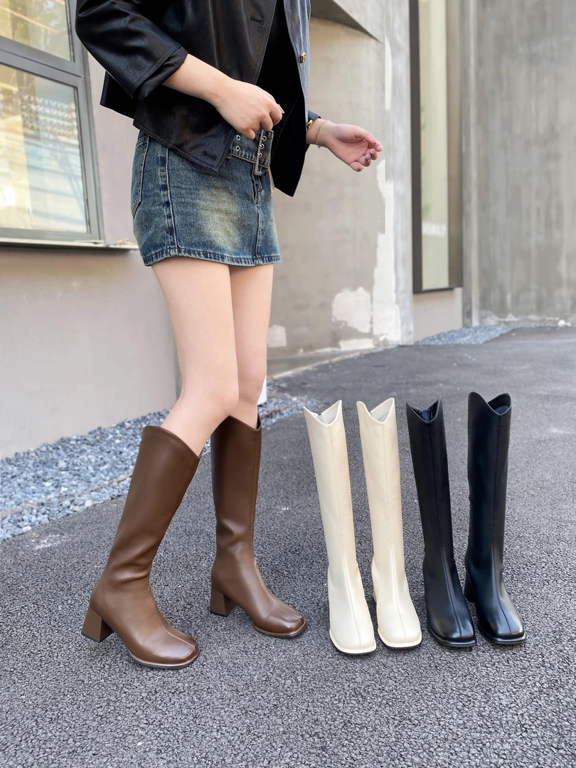 33033 欧洲站2024秋冬款靴子女后拉链粗跟方头女鞋靴高筒靴