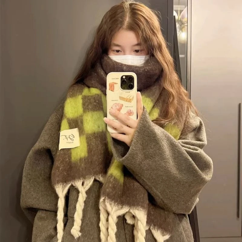 棋盘格软糯马海毛格子流苏围巾女高级感仿羊绒冬季保暖披肩围脖男