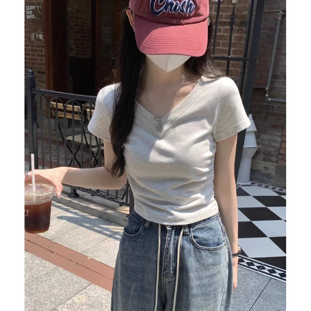 美式复古v领正肩短袖T恤女夏季设计感小众修身紧身显瘦辣妹潮上衣