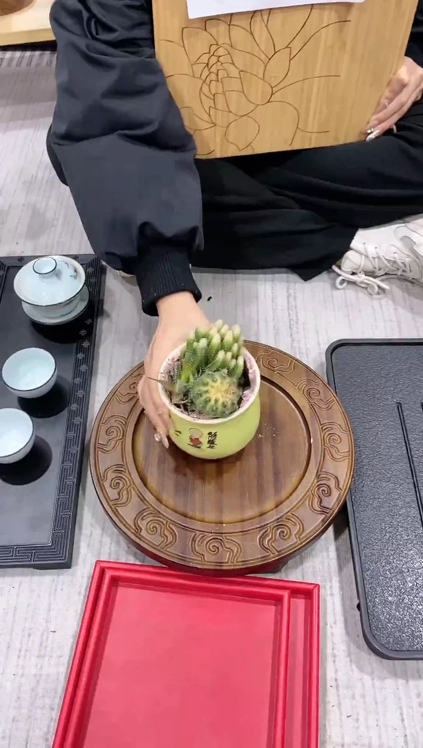 【闪购商品】竹圆形花架胡桃色 微瑕