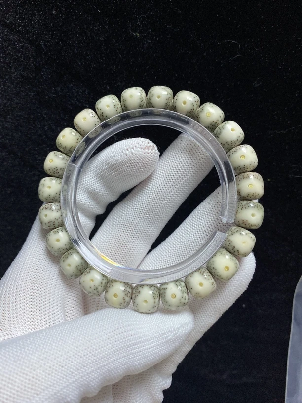 海南料原生态石玉料10×9大眼睛丹凤眼星月菩提