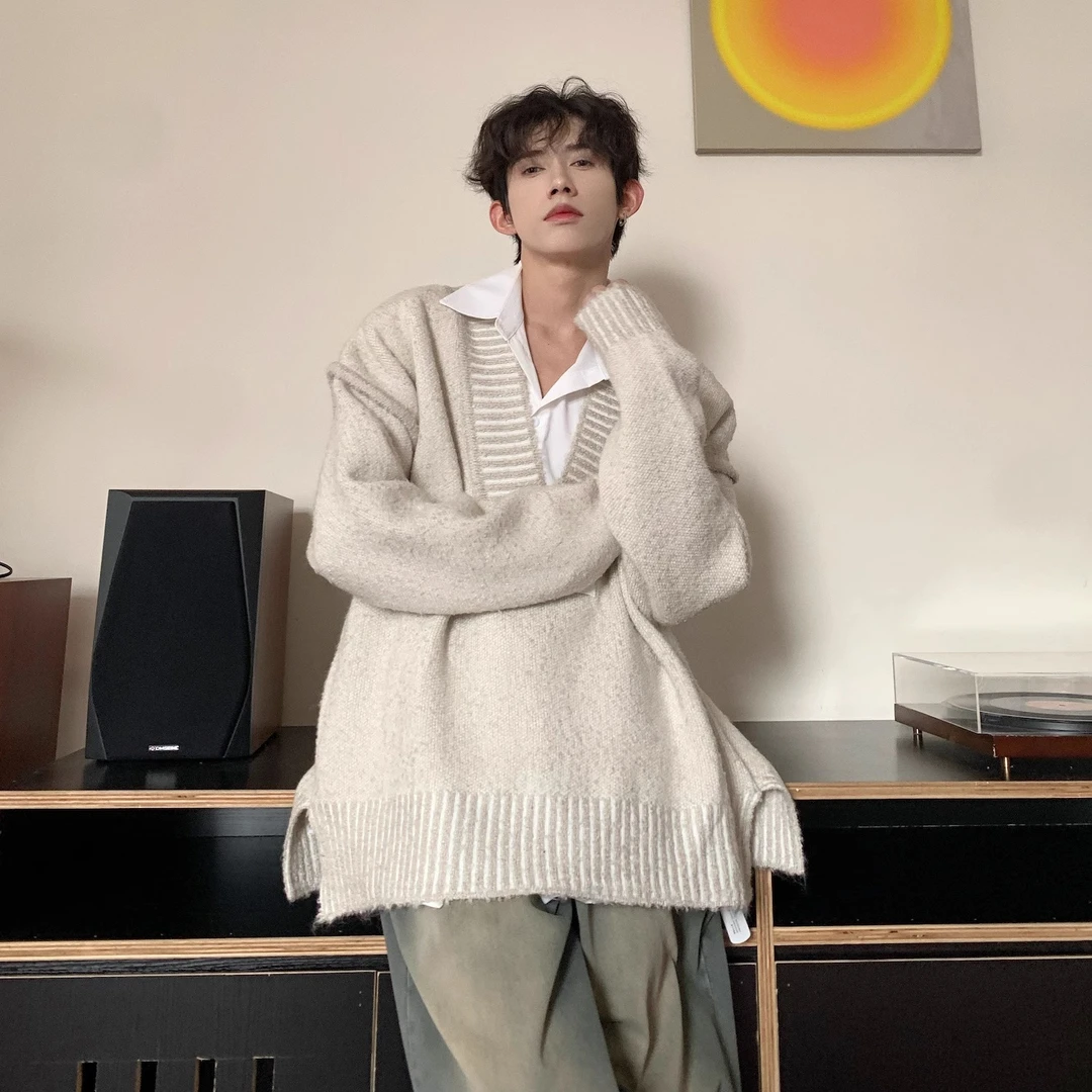 米杏色V领男生高级感毛衣秋冬美式复古慵懒风oversize情侣针织衫