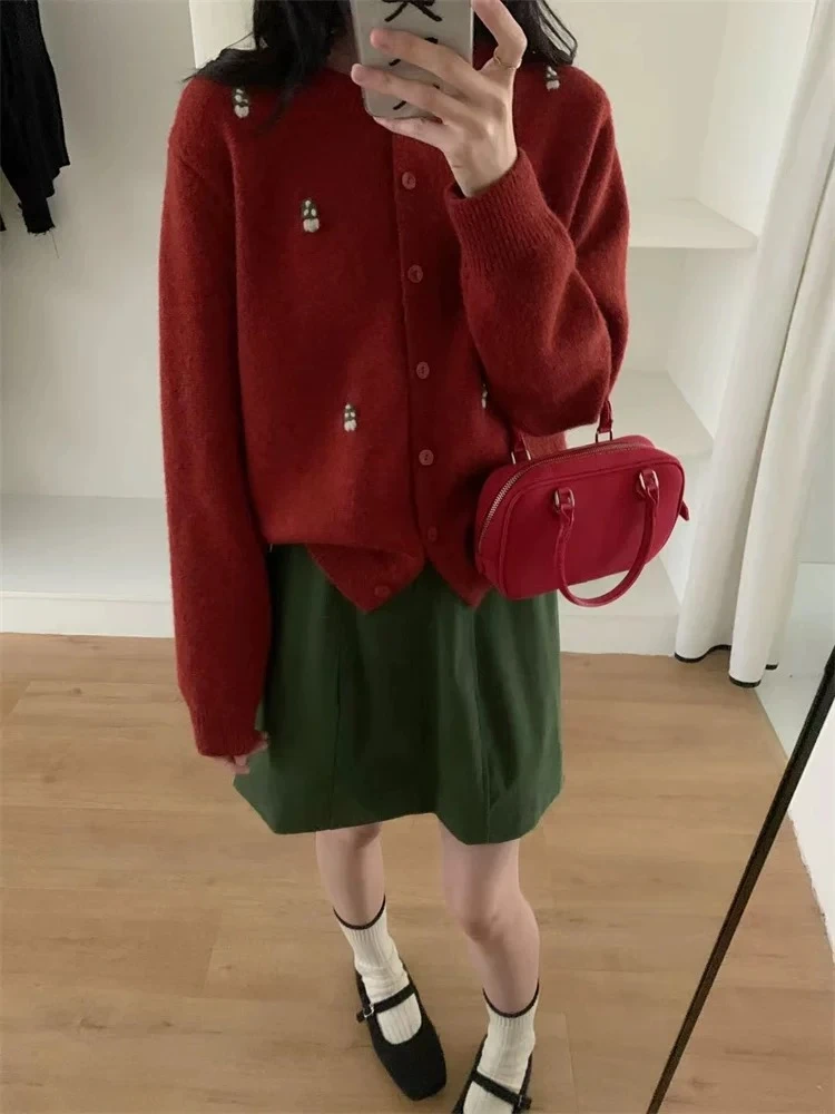 高品质冬款绵羊绒设计感刺绣开衫毛衣1003