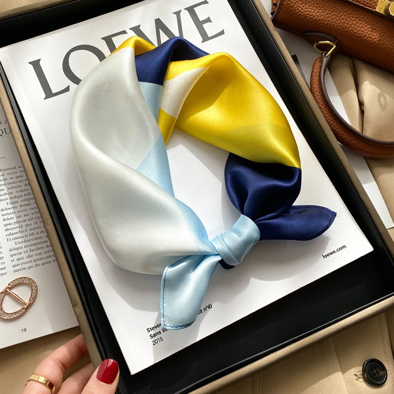 桑蚕丝真丝丝巾小方巾女洋气时尚百搭春秋冬薄款围巾小领夏季ol