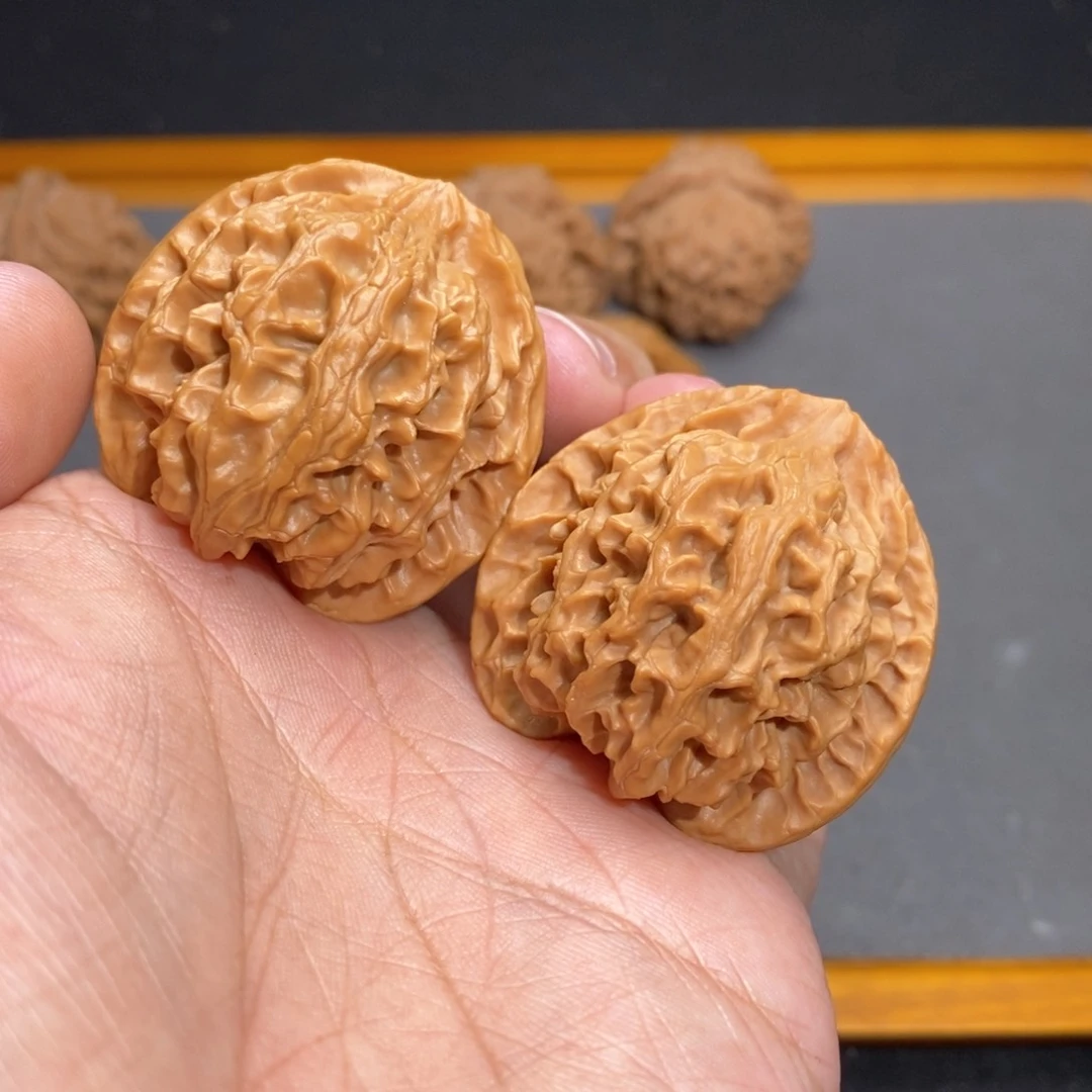 文玩核桃吊坠40苹果