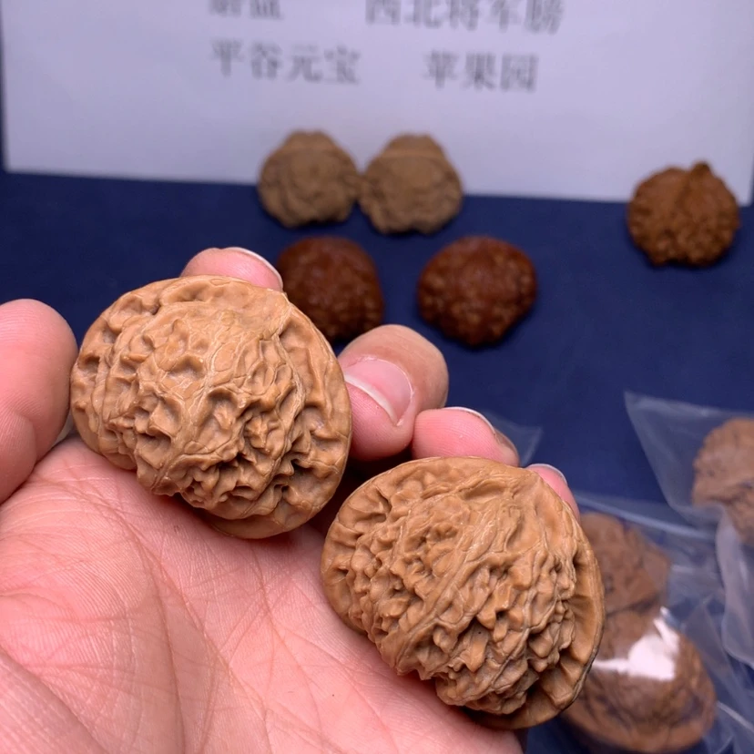 【闪购商品】文玩核桃吊坠芊*萌