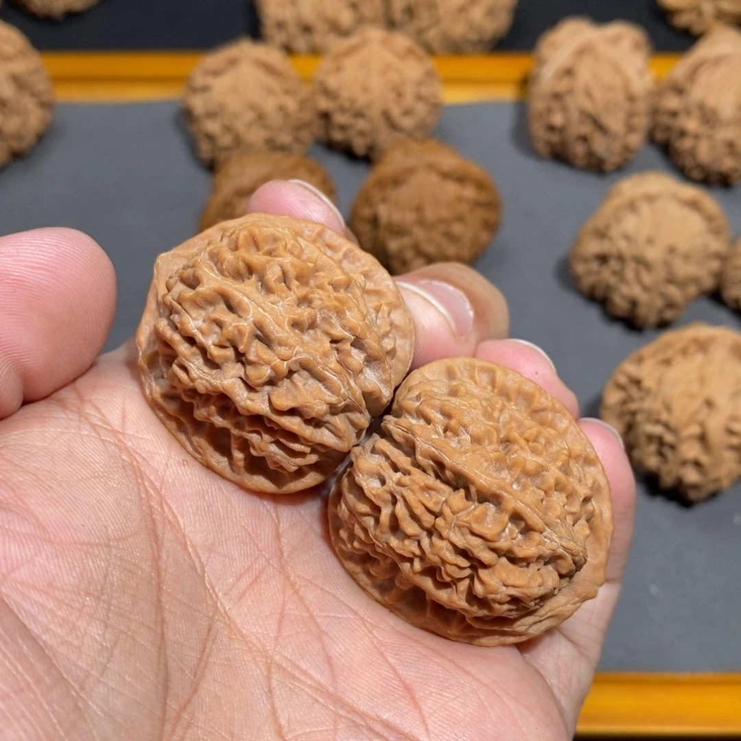 文玩核桃吊坠34全品原树喷泉