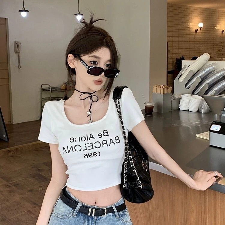 字母印花u领短袖正肩T恤女夏季简约美式辣妹修身露脐短款白色上衣