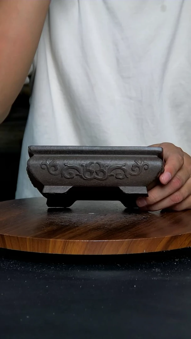 【闪购商品】紫砂20CM以下古铜浮雕钴锭13.5*10.5*3.5