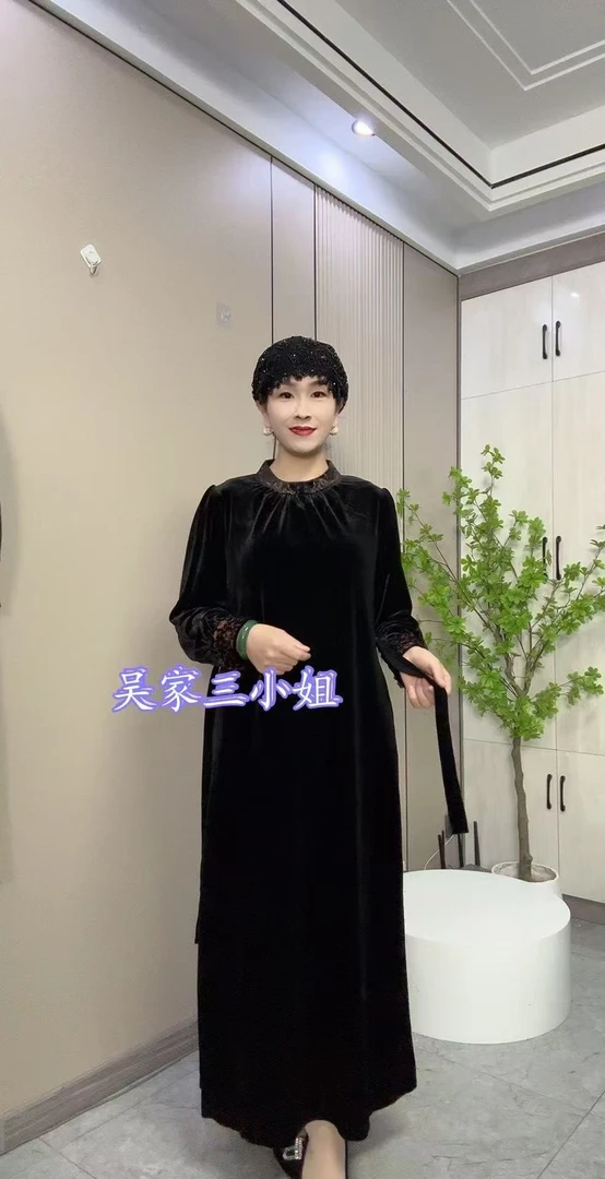 173金丝绒刺绣休闲腰带连衣裙（裙长1.3米左右）