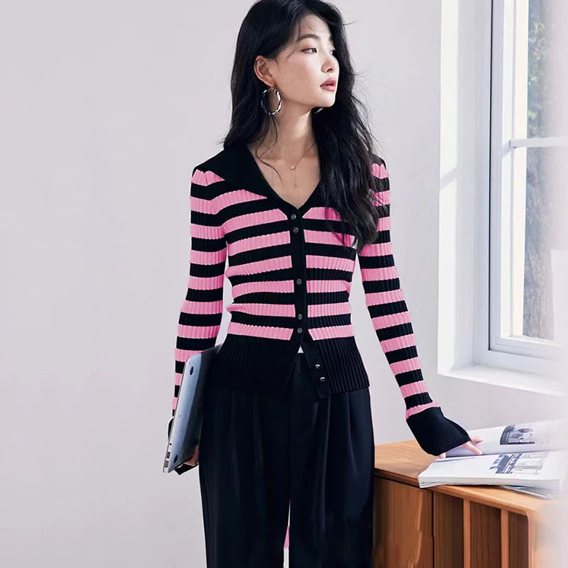 38644【LI系列】V领修身甜酷针织开衫12TS3130M